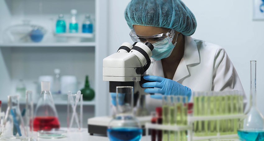Our medical laboratory staff creates your unique immunotherapy treatment.